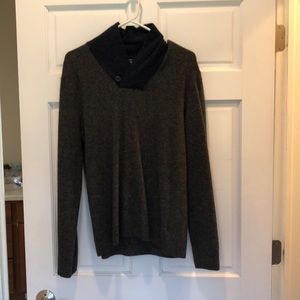 Men’s Express Sweater like new condition